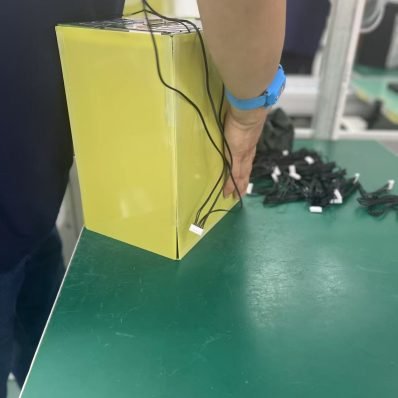 8：Install Fiberboard